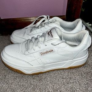 Reebok Sneakers